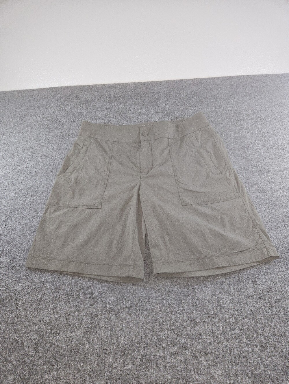 Athleta Trekkie 2.0 Shorts Size 8